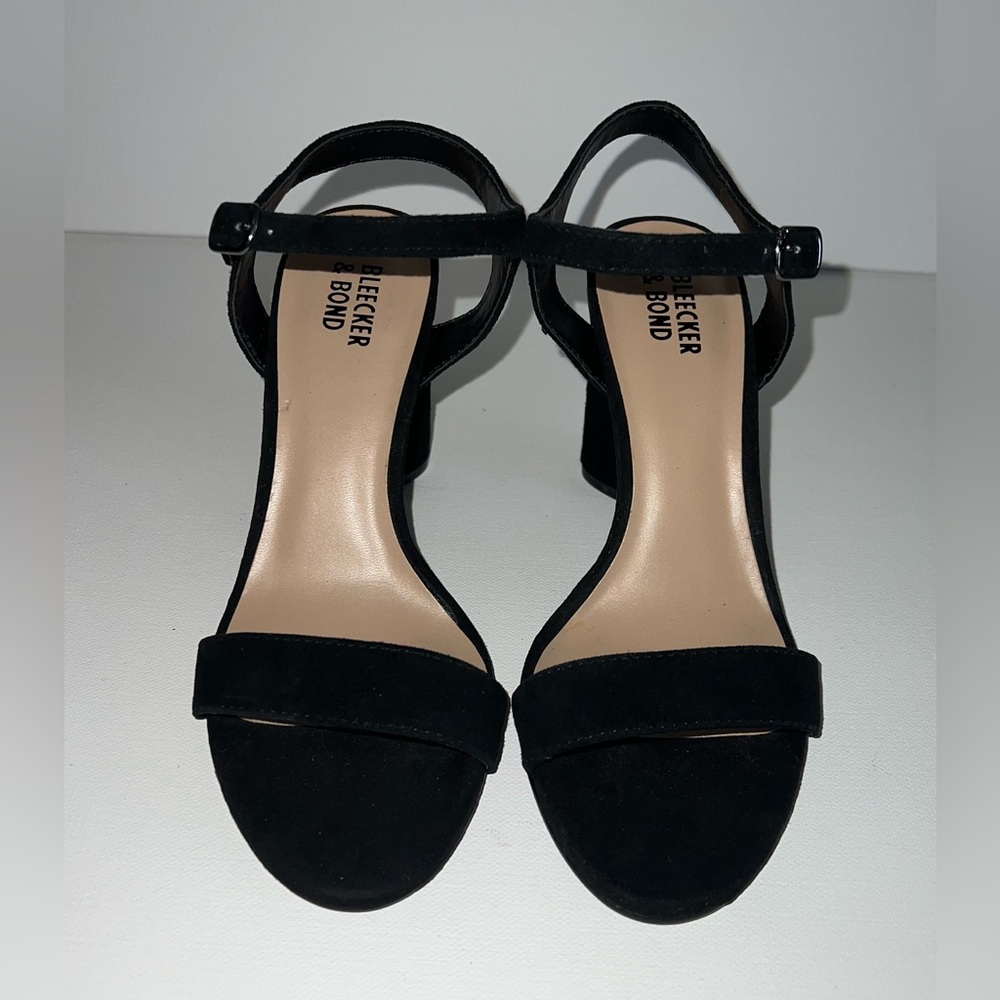 NWOT Bleecker & Bond Viola-2 Black Sandal Womens Sz 6 Block Suede Leather Heels